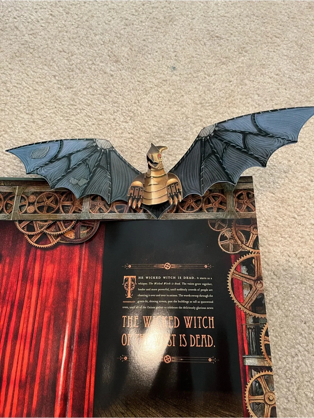 Wicked The Musical - Green Pop-Up Compendium Book